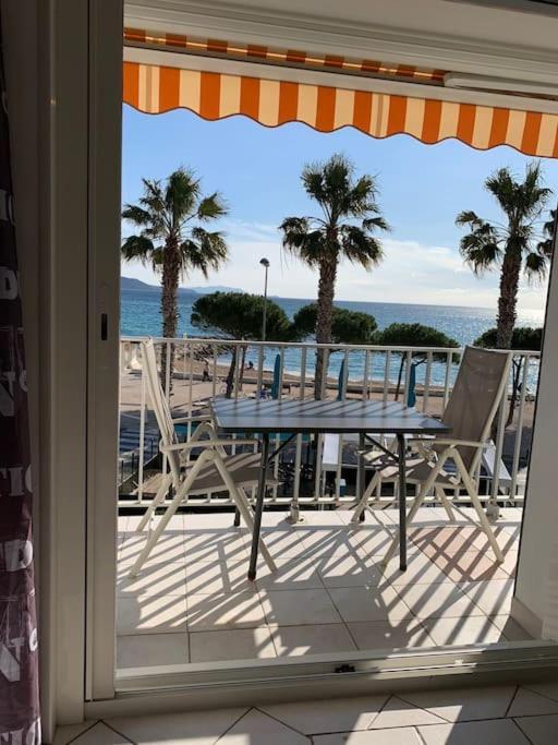 T3 Sur La Plage Vue Feerique Mer,Wifi, Parking Inclus , Clim La Ciotat Exteriér fotografie