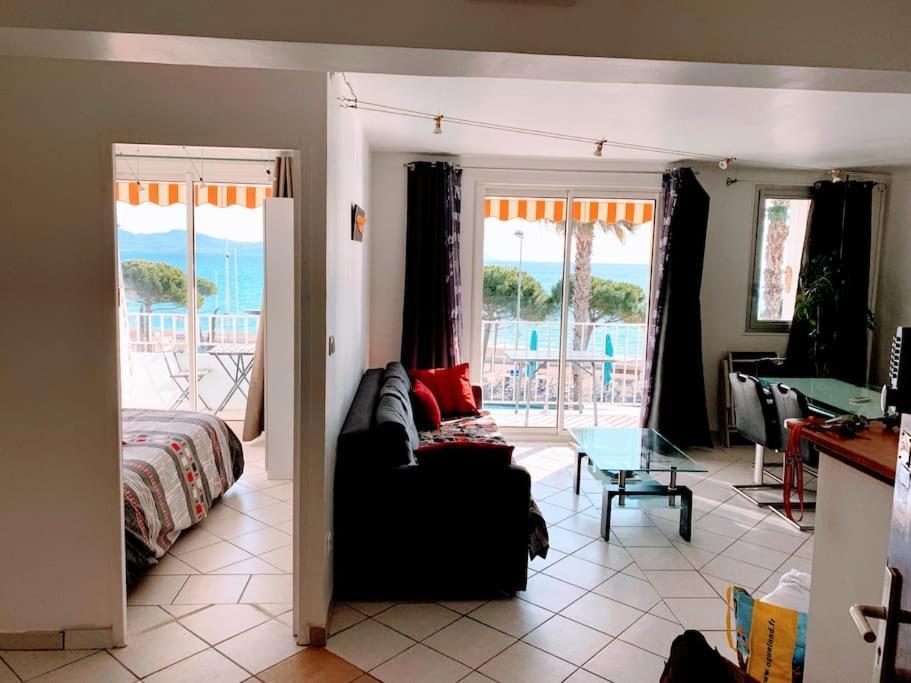 T3 Sur La Plage Vue Feerique Mer,Wifi, Parking Inclus , Clim La Ciotat Exteriér fotografie
