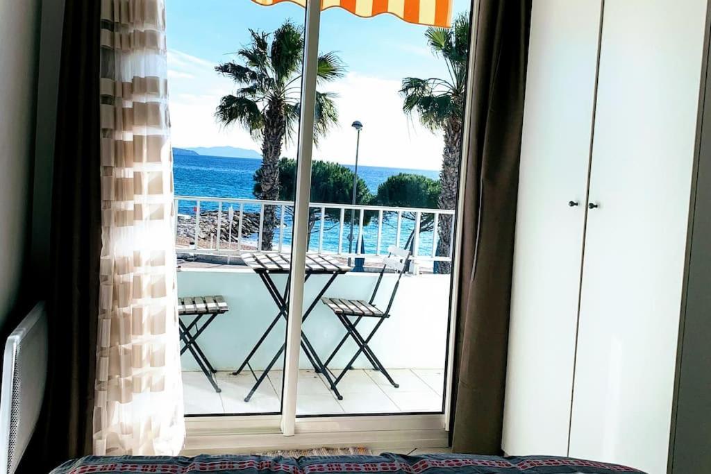 T3 Sur La Plage Vue Feerique Mer,Wifi, Parking Inclus , Clim La Ciotat Exteriér fotografie