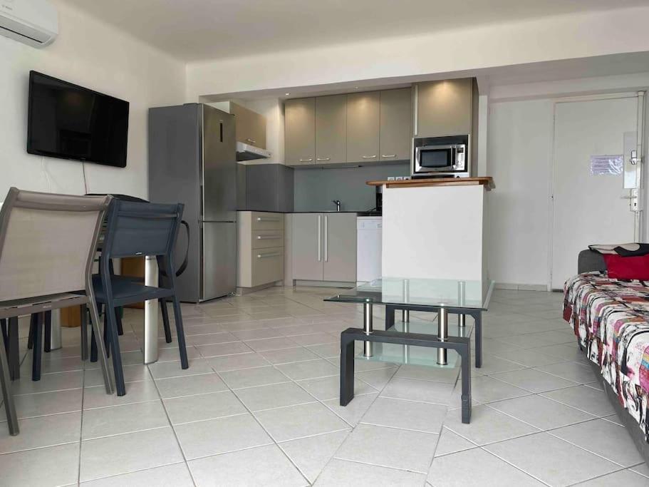 T3 Sur La Plage Vue Feerique Mer,Wifi, Parking Inclus , Clim La Ciotat Exteriér fotografie